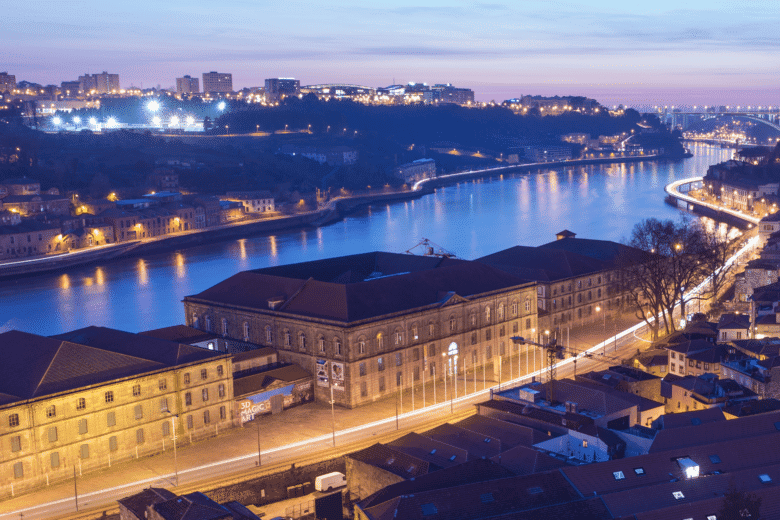 alfandega_shutterstock_182385089-780x520